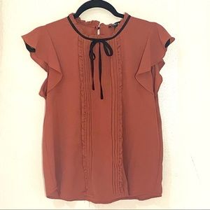 Blouse Rose Tope with Ruffles